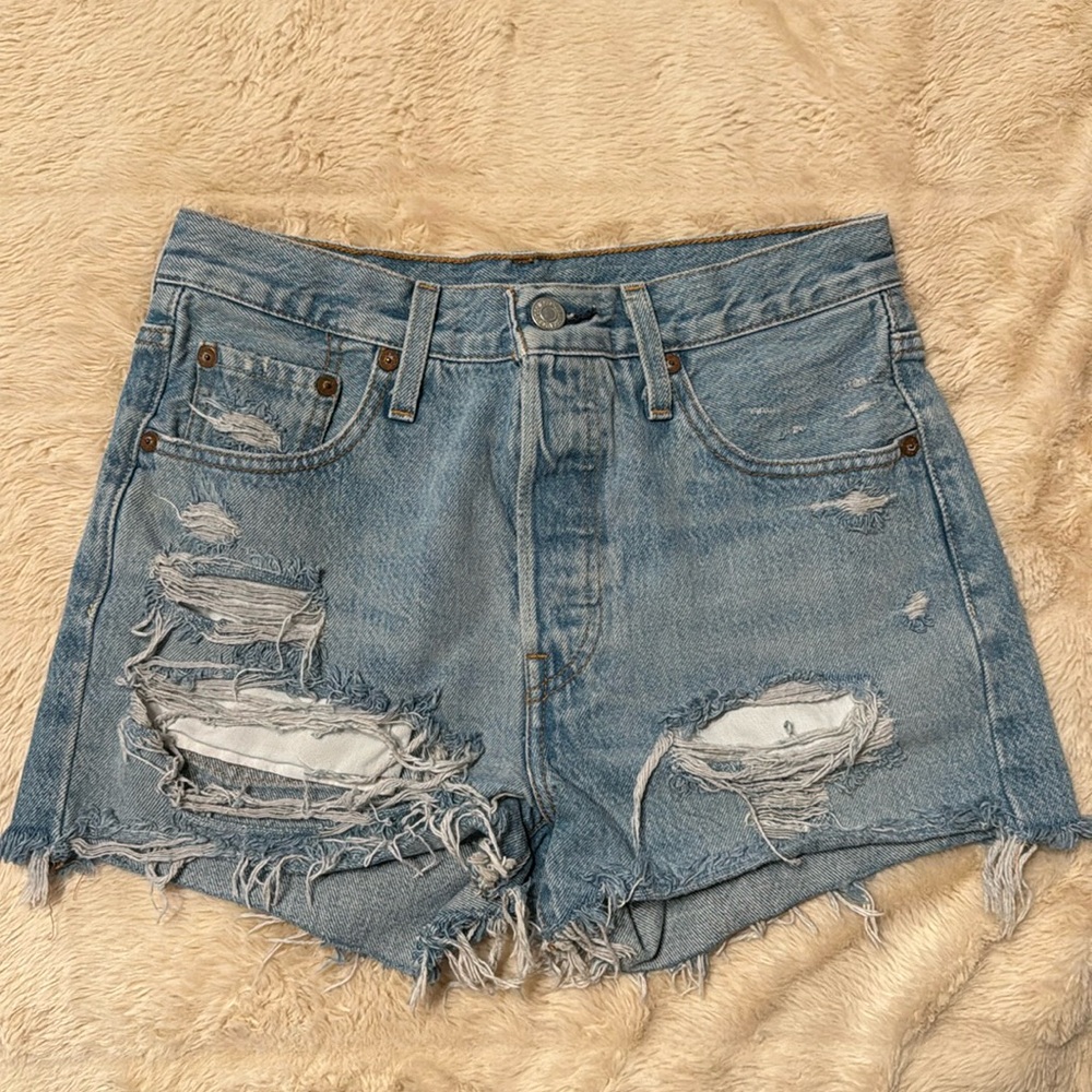 🤍 LEVI’S Jean shorts 🤍